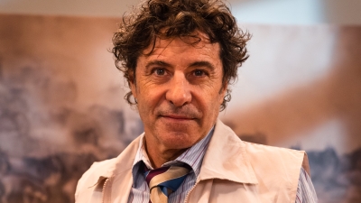 Fernando Larraín es Tito Larraín en "Casado con Hijos"