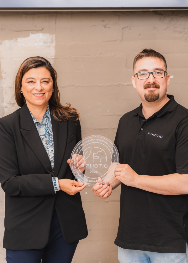 Directora de sostenibilidad junto al CEO de Photio